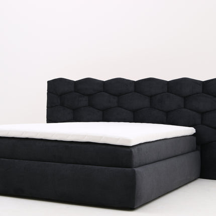 Onyx bed with storage box