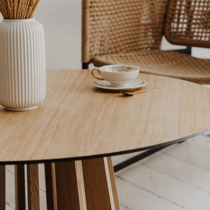 Tavle coffee table in solid oak